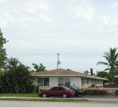 Saba Apartments in Hollywood, FL - Building Photo - Building Photo