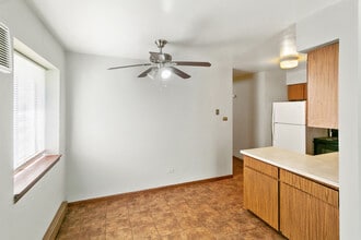 17754 Rosewood Dr in Lansing, IL - Building Photo - Building Photo