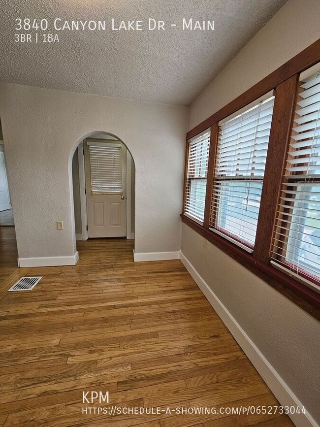 3840 Canyon Lake Dr in Rapid City, SD - Building Photo - Building Photo