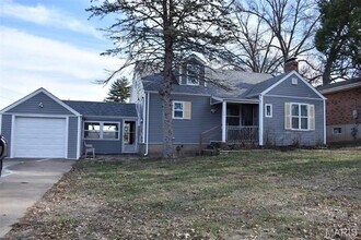 324 N Dade Ave in Ferguson, MO - Building Photo - Building Photo