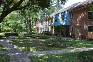 433 Sunset Dr in Dickinson, TX - Building Photo