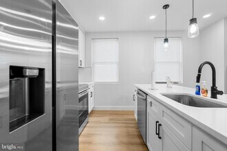 1242 N 15th St in Philadelphia, PA - Building Photo - Building Photo