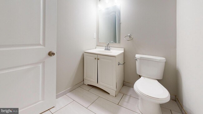 1229 W Venango St in Philadelphia, PA - Building Photo - Building Photo