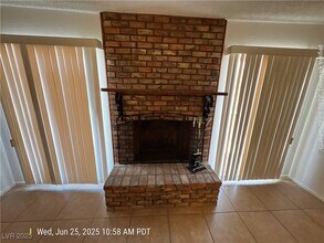 5309 Longridge Ave in Las Vegas, NV - Building Photo - Building Photo