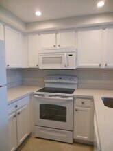 728 Executive Center Dr in West Palm Beach, FL - Building Photo - Building Photo
