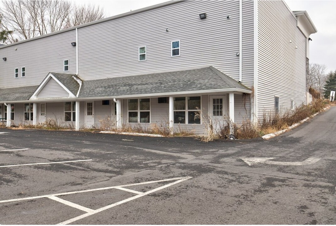 3480 Main St in Coventry, CT - Building Photo