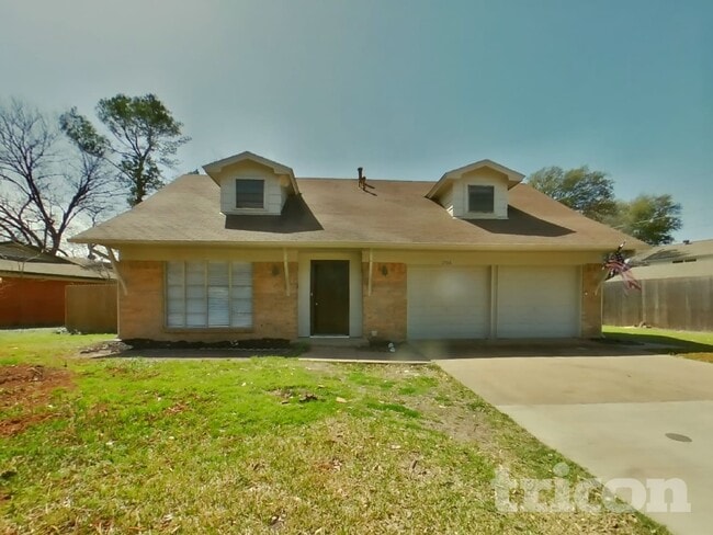 1706 Crooks Ct in Grand Prairie, TX - Building Photo - Building Photo