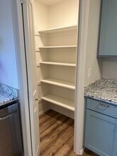 309 Lithia Ave, Unit 305 Lithia Ave in Talent, OR - Building Photo - Building Photo