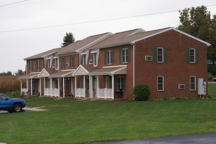 Highland Manor Apartments in Stewartstown, PA - Building Photo