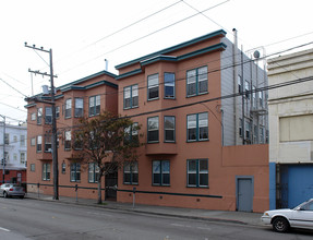 3351 18th St in San Francisco, CA - Building Photo - Building Photo