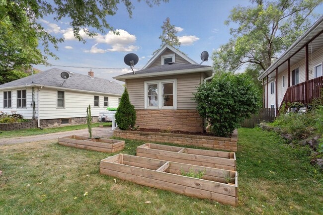 2107 Schlimgen Ave in Madison, WI - Building Photo - Building Photo