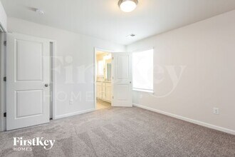 404 Stonefence Dr in Greenville, SC - Building Photo - Building Photo