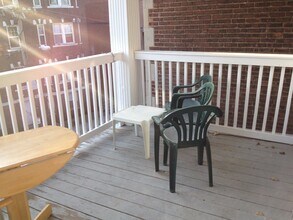 162 Kelton St, Unit 1 in Boston, MA - Foto de edificio - Building Photo