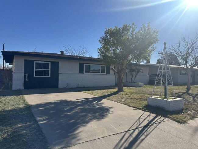 2608 Cumberland Rd in Odessa, TX - Building Photo - Building Photo