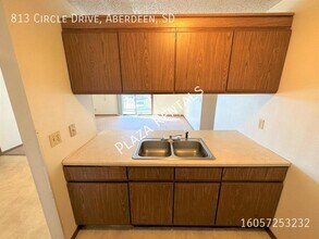 307 11th Ave NW in Aberdeen, SD - Building Photo - Building Photo