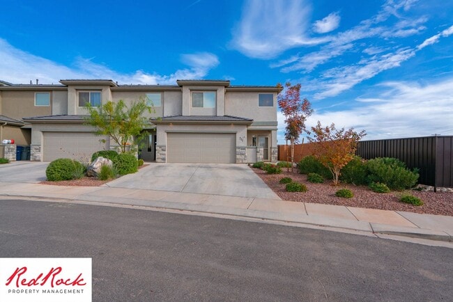 property at 711 S Malorie Wy