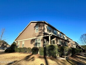 136 Cypress Cir in Southern Pines, NC - Building Photo - Building Photo