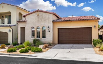 80450 Platinum Wy in La Quinta, CA - Building Photo - Building Photo