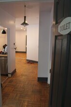 909 S 49th St, Unit 3RD FLOOR in Philadelphia, PA - Building Photo - Building Photo