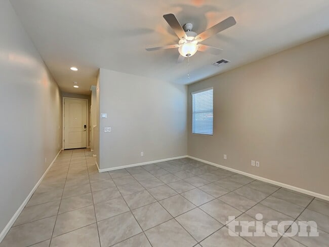 8616 E Posada Ave, Unit B in Mesa, AZ - Building Photo - Building Photo