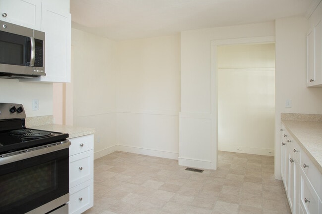 7 Byron St in Concord, MA - Building Photo - Building Photo