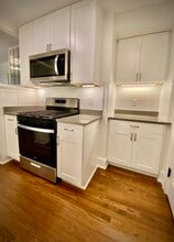 Devonshire in Milwaukee, WI - Building Photo - Building Photo