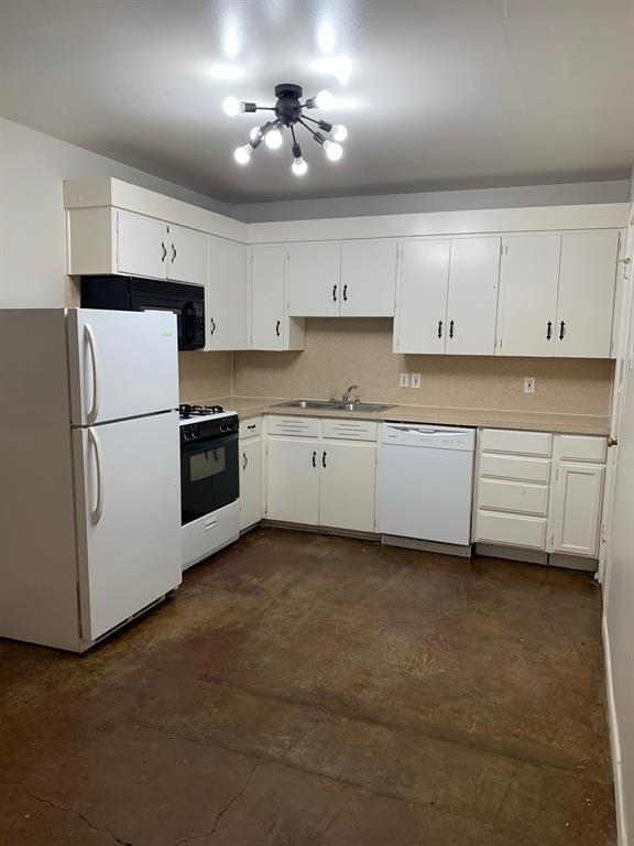 property at 1108 W 22nd St