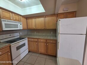 1603 Challenger Ct W in Jacksonville, FL - Building Photo - Building Photo