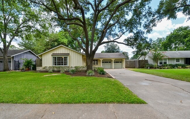 property at 4809 Kingfisher Dr