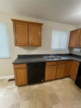 1821 Schulte Hill Dr in Maryland Heights, MO - Building Photo - Building Photo