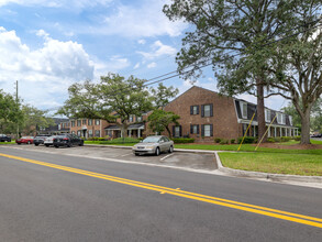 Timuquana Village in Jacksonville, FL - Building Photo - Building Photo