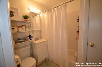 491 Beacon St, Unit 11 in Boston, MA - Building Photo - Building Photo