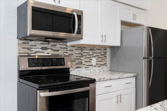 17652 E Loyola Dr in Aurora, CO - Building Photo - Building Photo