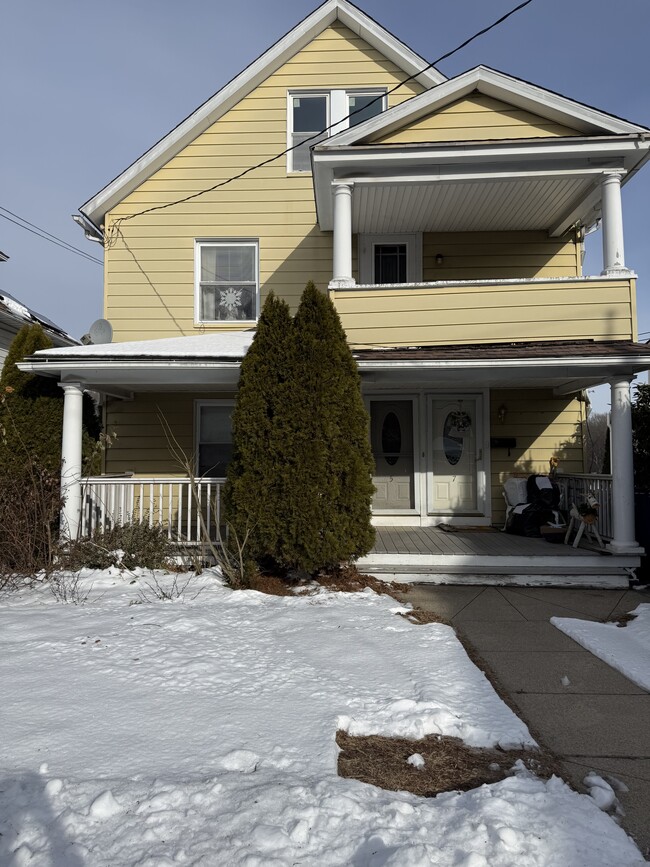 5 Gardners Ln, Unit 1st floor