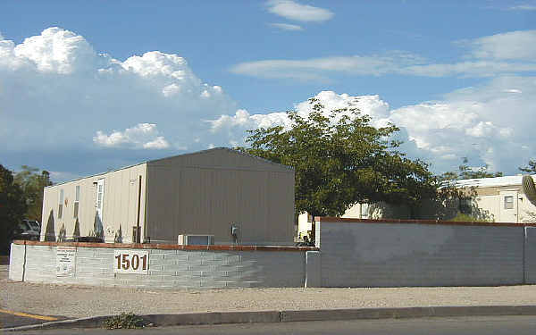 Brentwood Mobile Home Park in Tucson, AZ - Foto de edificio - Building Photo