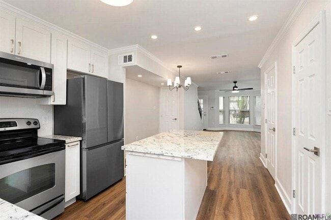 property at 9506 Jefferson Hwy