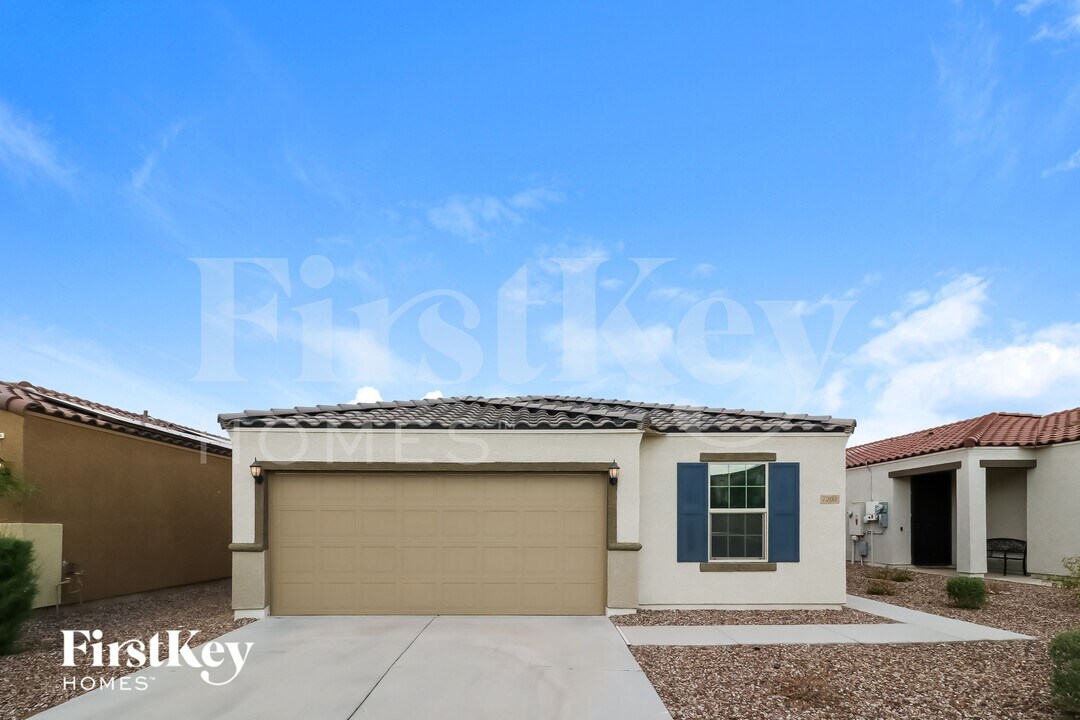 7203 N 125th Dr in Glendale, AZ - Building Photo