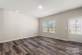 117 Dogwood Vlg Trl in Mooresville, NC - Building Photo - Building Photo