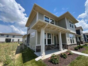 9275 Loyola Wy in Plainfield, IN - Building Photo - Building Photo