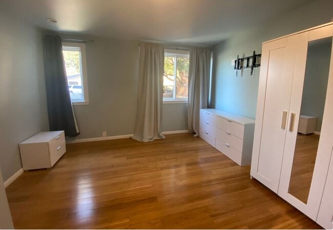 944 Bruno St in Novato, CA - Building Photo - Building Photo