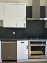 1727 S Carmelina Ave in Los Angeles, CA - Building Photo - Building Photo