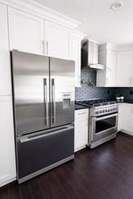 19275 Cresthaven Ln in Santa Ana, CA - Building Photo - Building Photo