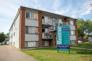 Ramos Place in Edmonton, AB - Building Photo