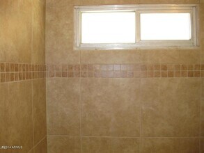 3329 E Gelding Dr in Phoenix, AZ - Building Photo - Building Photo