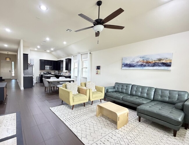 property at 2432 Granite Hill Dr