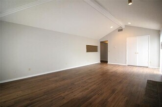 12027 Leisure Way in Dallas, TX - Building Photo - Building Photo