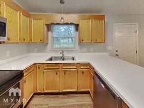 10601 Wood Meadow Dr in Charlotte, NC - Foto de edificio - Building Photo