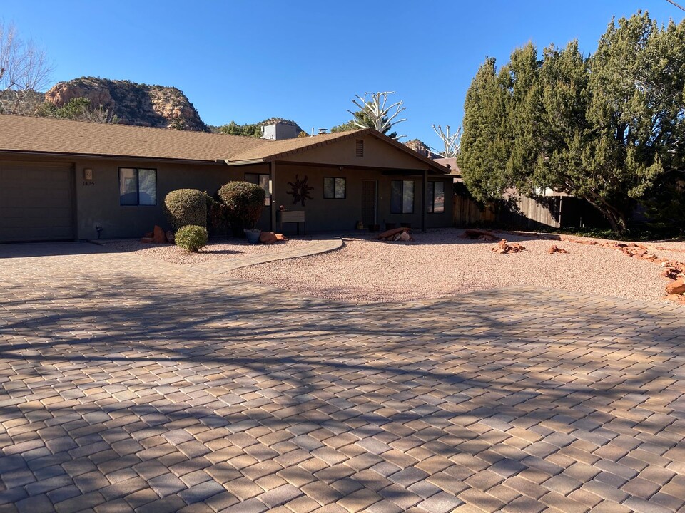 1475 Verde Valley School Rd in Sedona, AZ - Building Photo