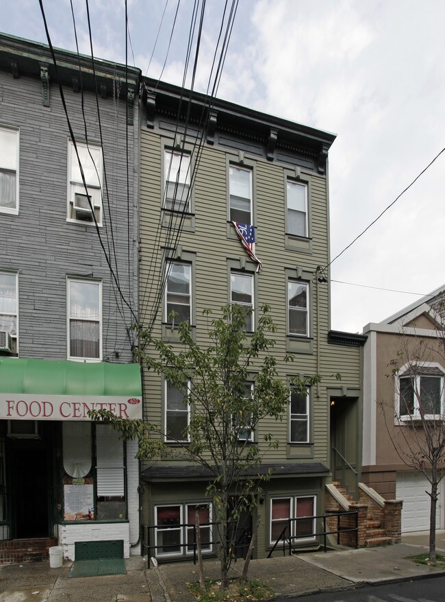 400 2nd St in Jersey City, NJ - Foto de edificio - Building Photo