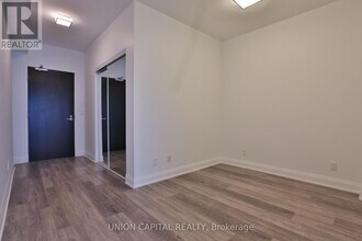 195-1195 Bonis Ave in Toronto, ON - Building Photo - Building Photo